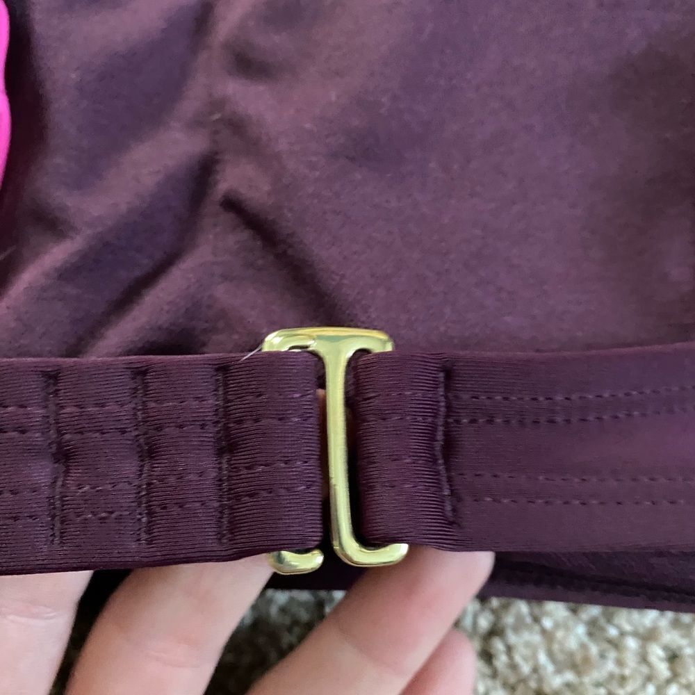 Kona Sol Color Block Swim Top - Picture 6 of 8